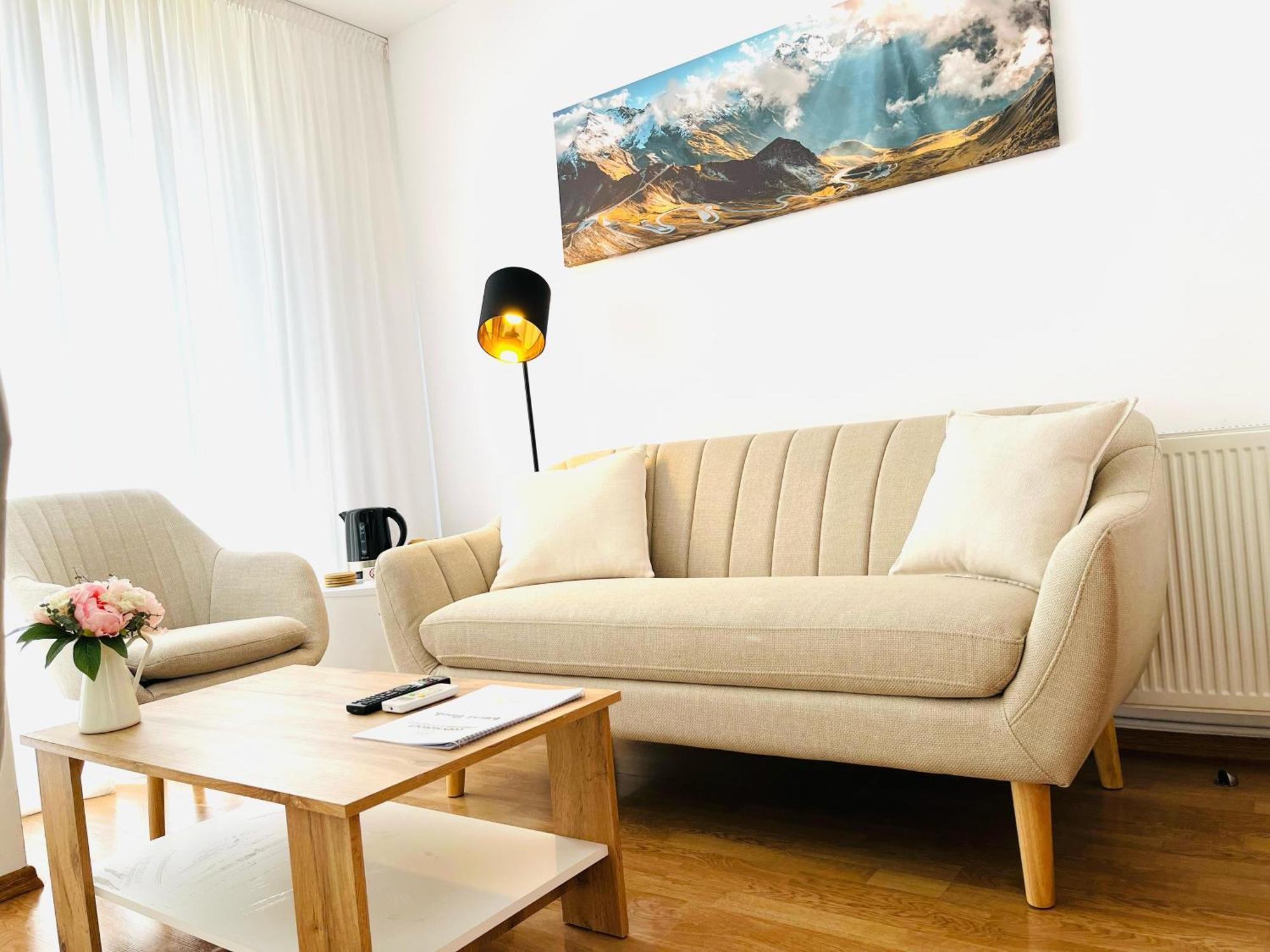 Cozy Hideout - Condo Hotel Timisoara Esterno foto